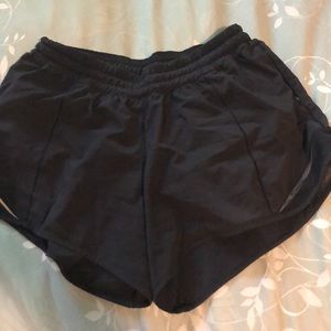 Lululemon black hotty hot shorts